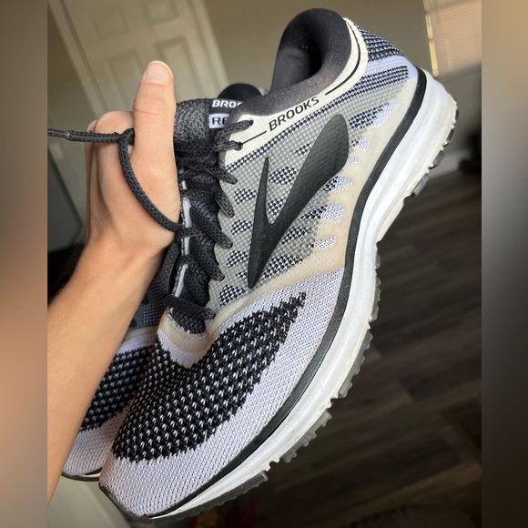 Brooks Revel Running Shoes Men’s 9.5 - Picture 11 of 13